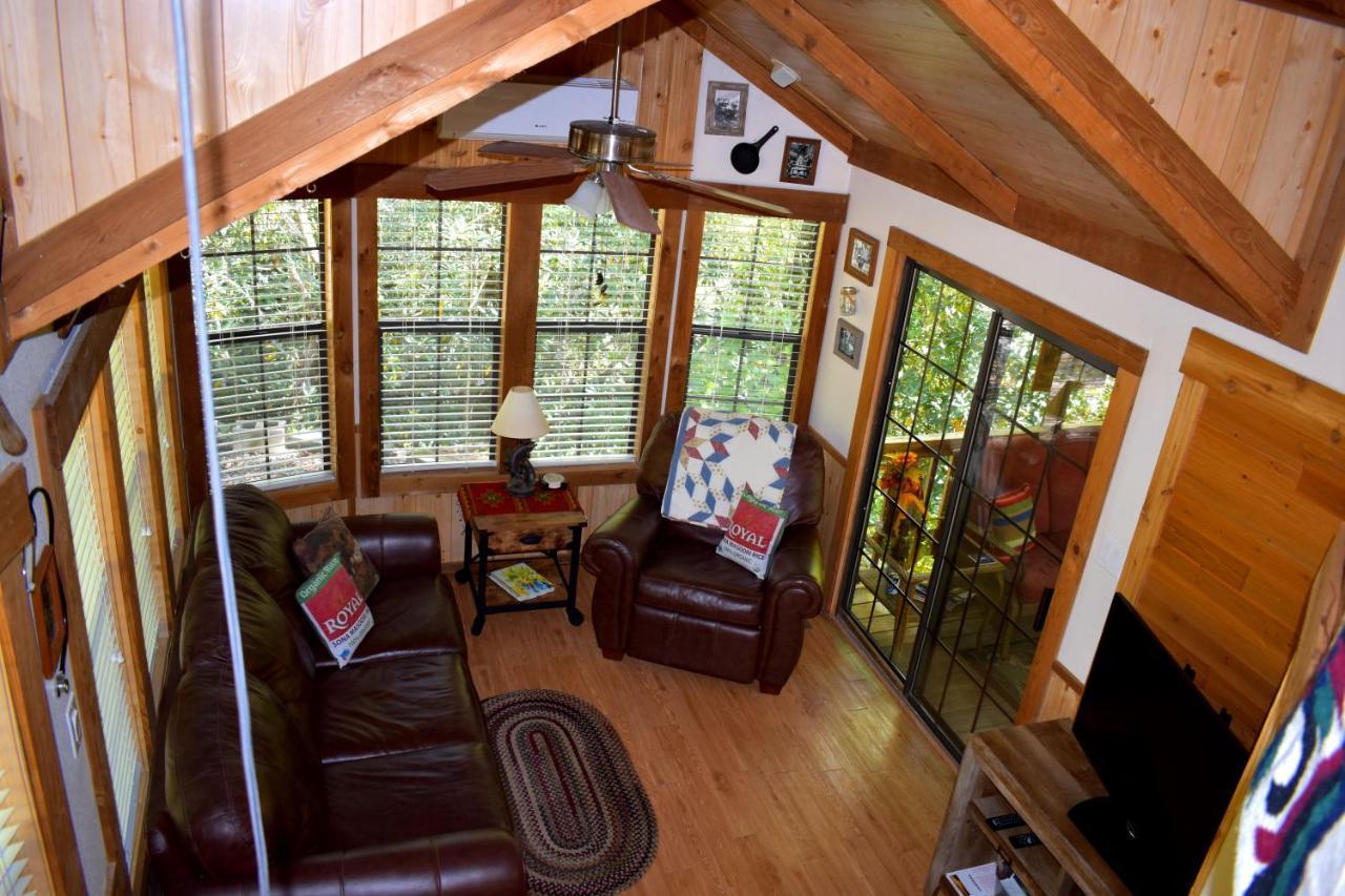 The Junction Villa Robbinsville Exterior photo